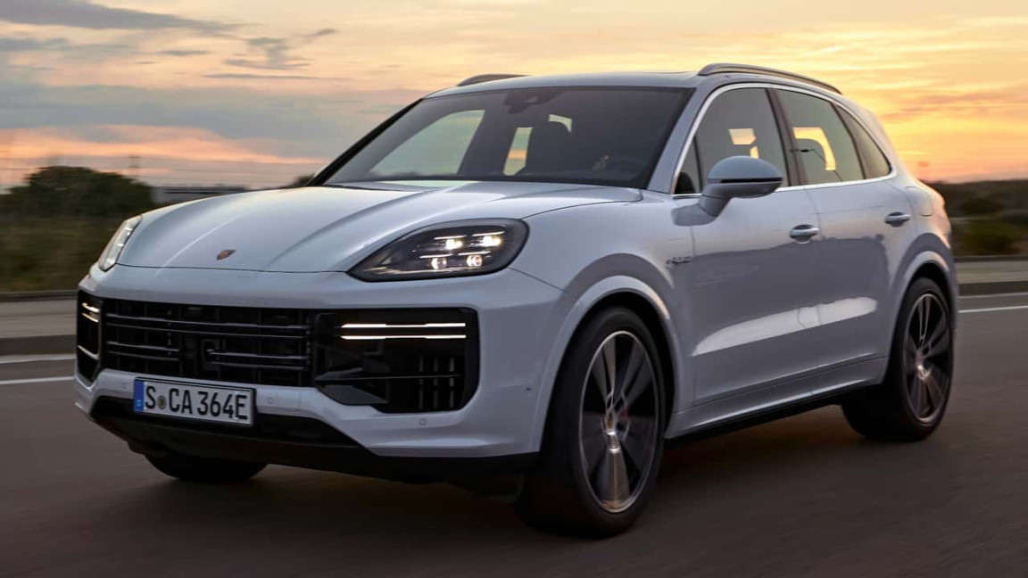 Porsche Cayenne Turbo E-Hybrid () debütiert mit  PS